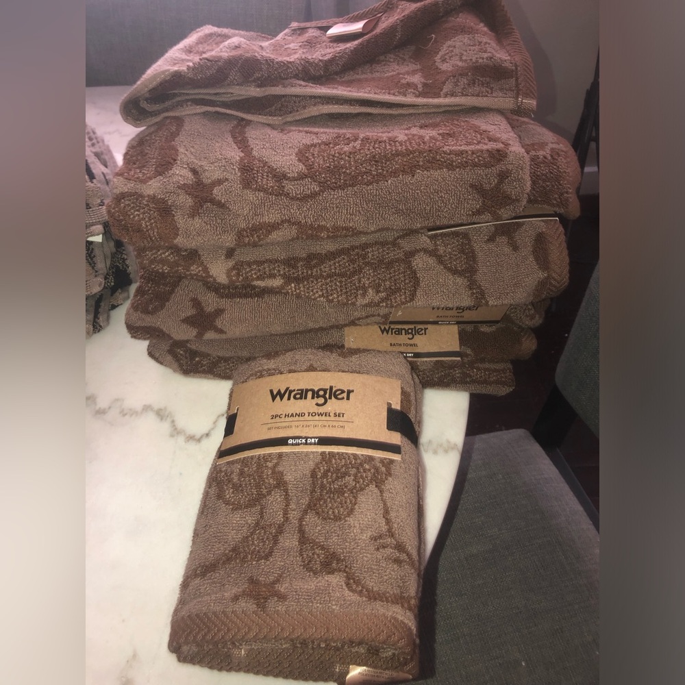 🤎 Wrangler Reversible Bathroom Towel set - 7 pieces - Cowboy boot pattern